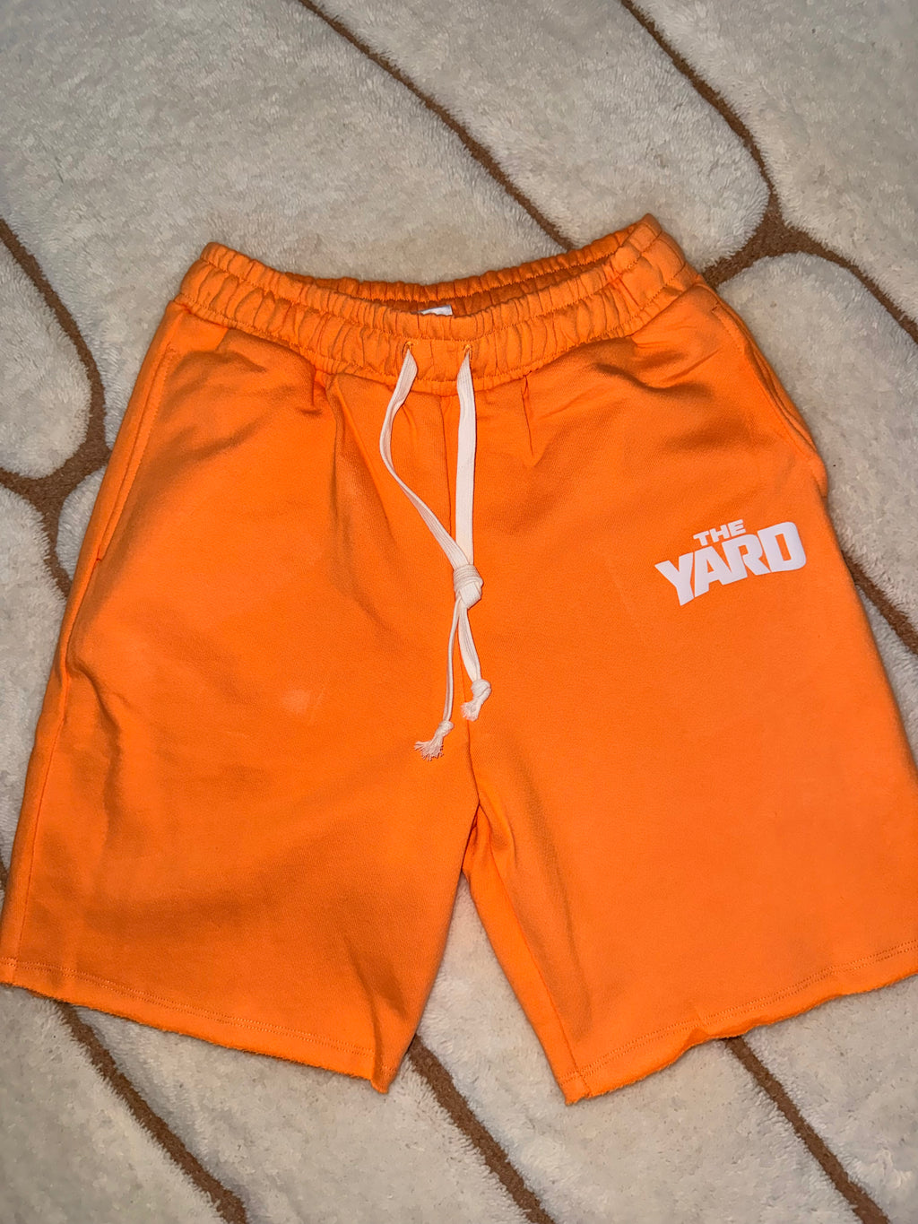 ORANGE TERRY RAW EDGE SWEAT SHORT