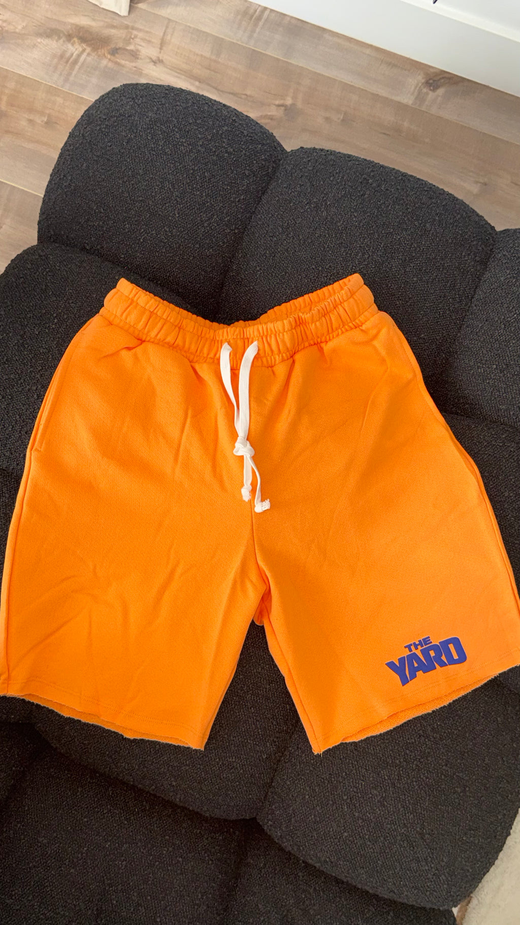 ORANGE TERRY RAW EDGE SWEAT SHORT